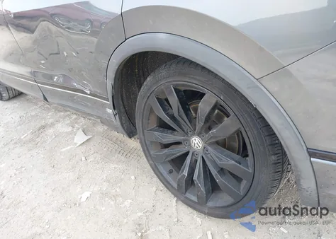 2020 Volkswagen Tiguan 2.0T Se/2.0T Se R-Line Black/2.0T Sel из США, поврежденный, VIN 3VV3B7AX3LM176183